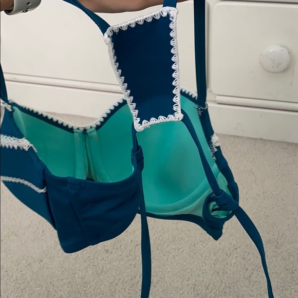 bathing suit top - Picture 3 of 3